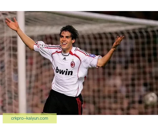 卡卡关键进球助力球队逆转，状态回暖再续传奇篇章