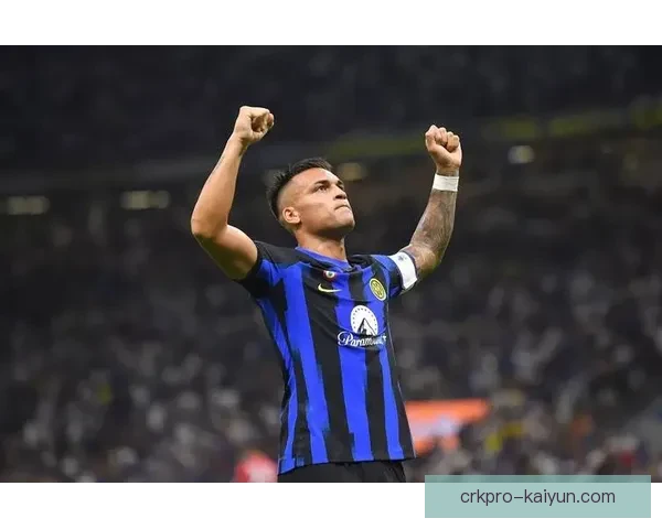 小图拉姆近期比赛表现稳健,状态回暖值得关注。 小图拉姆近期比赛表现稳健,状态回暖值得关注。